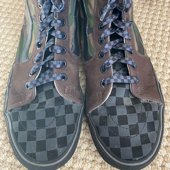 Men’s Vans Custom High Tops - Picture 3 of 13